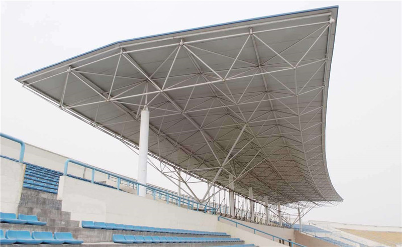 体育厂钢结构遮阳篷案例
